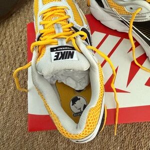 Nike Zoom Vomero Bowerman Series. Women’s Size 11. Very Rare. Collector’s item.